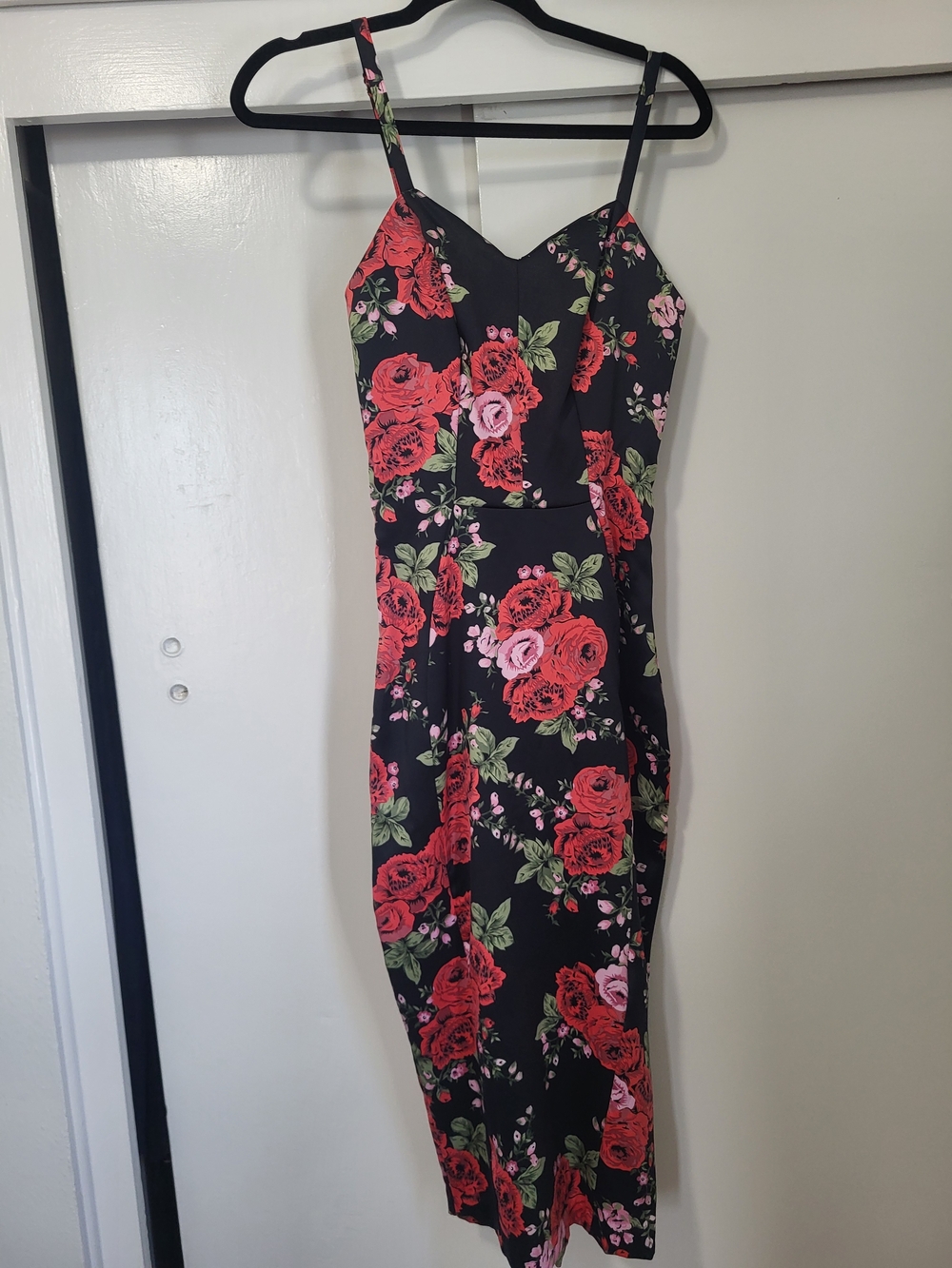 Black Floral Zip-Back Pinup Couture Dress - Picture 2 of 4